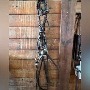 Soft bridle. Leather bridle horse tack. Hunter jumper show jumping figure eight